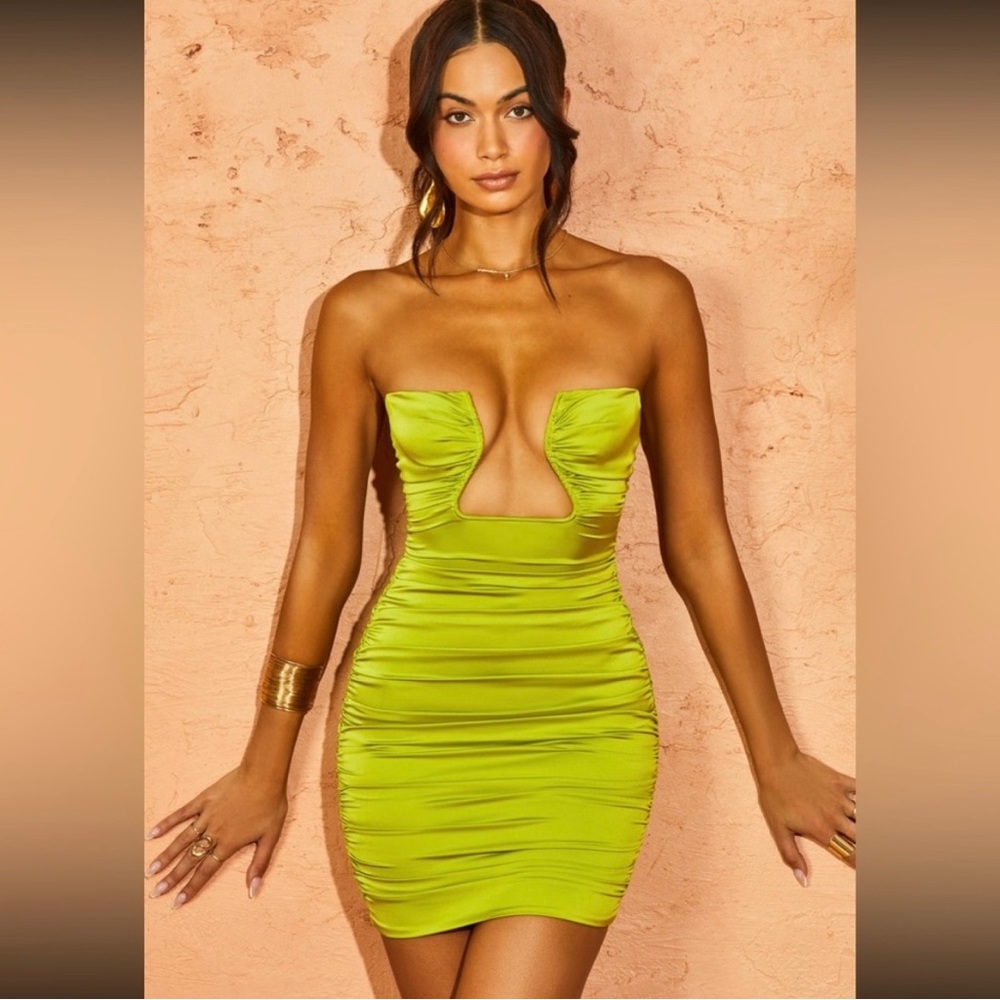 Oh Polly Green Mini Dress Size US 8 - Pre-Owned